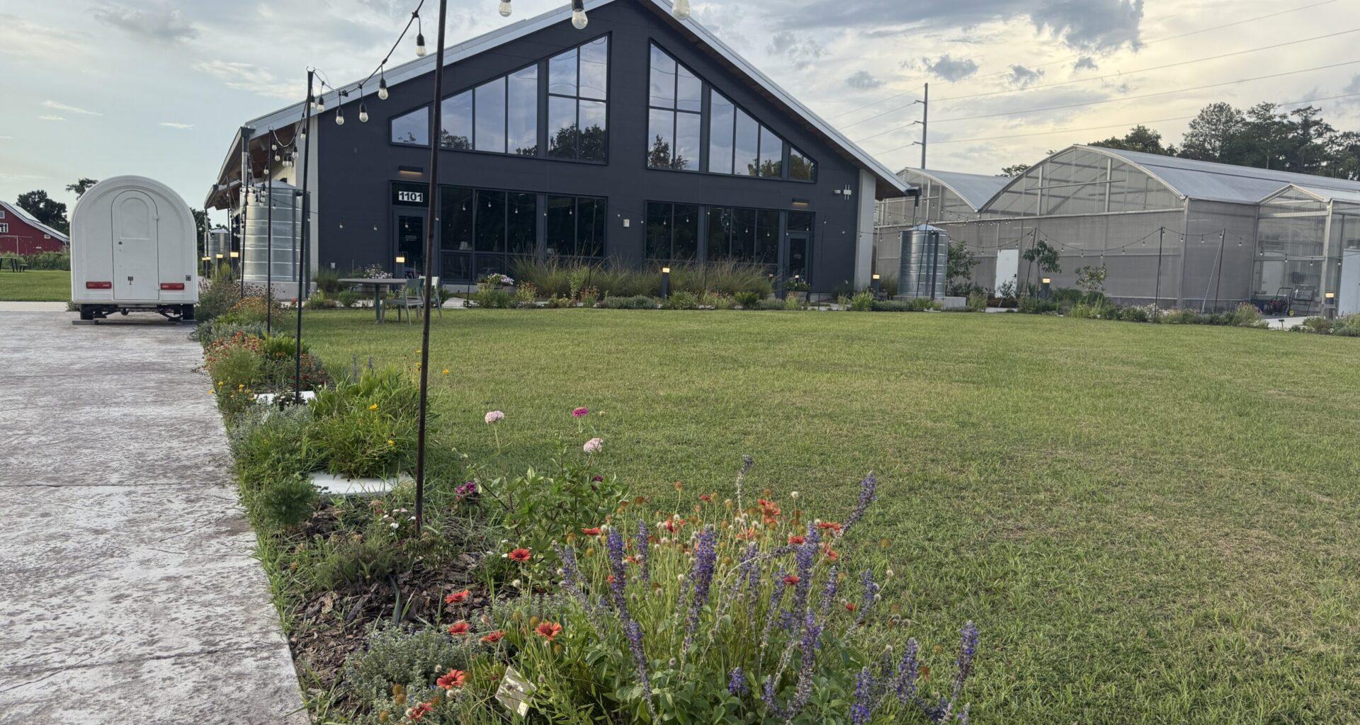 4 Roots Farm hosts Community Plant-Based Potluck