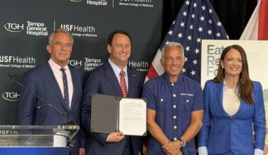 Tampa General leadership signs healthy food pledge