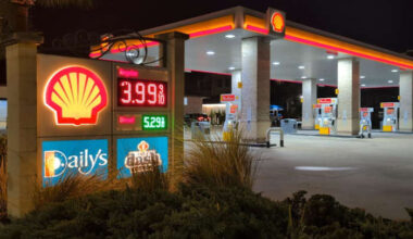 Florida gas prices jump 12 cents overnight as oil rises amid U.S.-Iran tensions