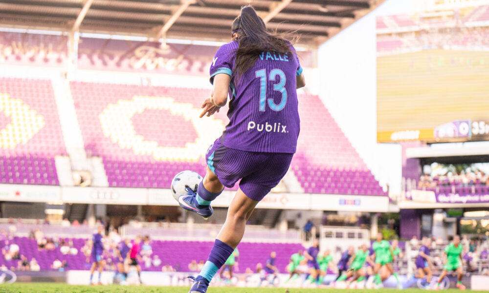 Image of Jacquie Ovalle taking a free kick against Boston.