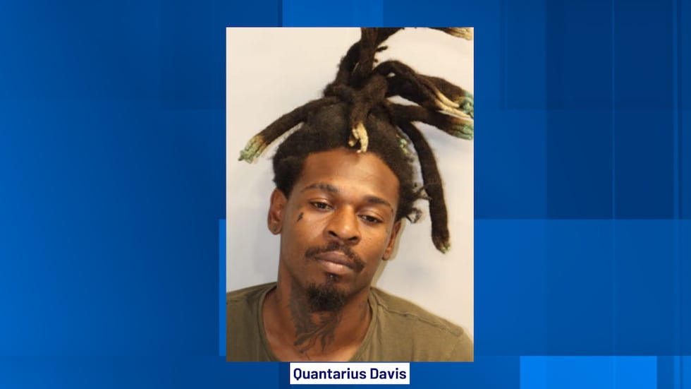 Quantarius Davis booking photo