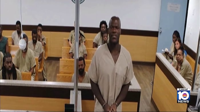 ‘This is not arson’: Man charged with setting Hollywood home ablaze represents himself in court