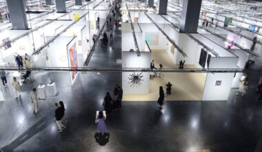 Art Basel seeks lower rent at Miami Beach Convention Center