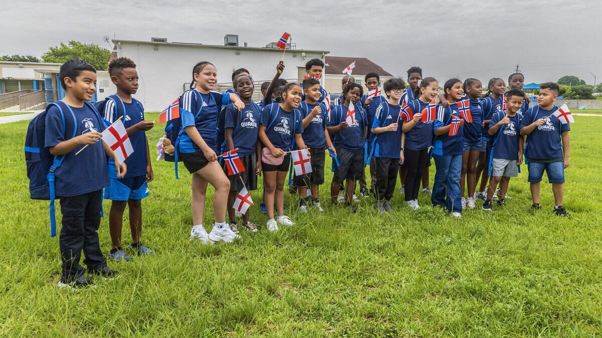 Miami students to escort Norway and England at World Cup