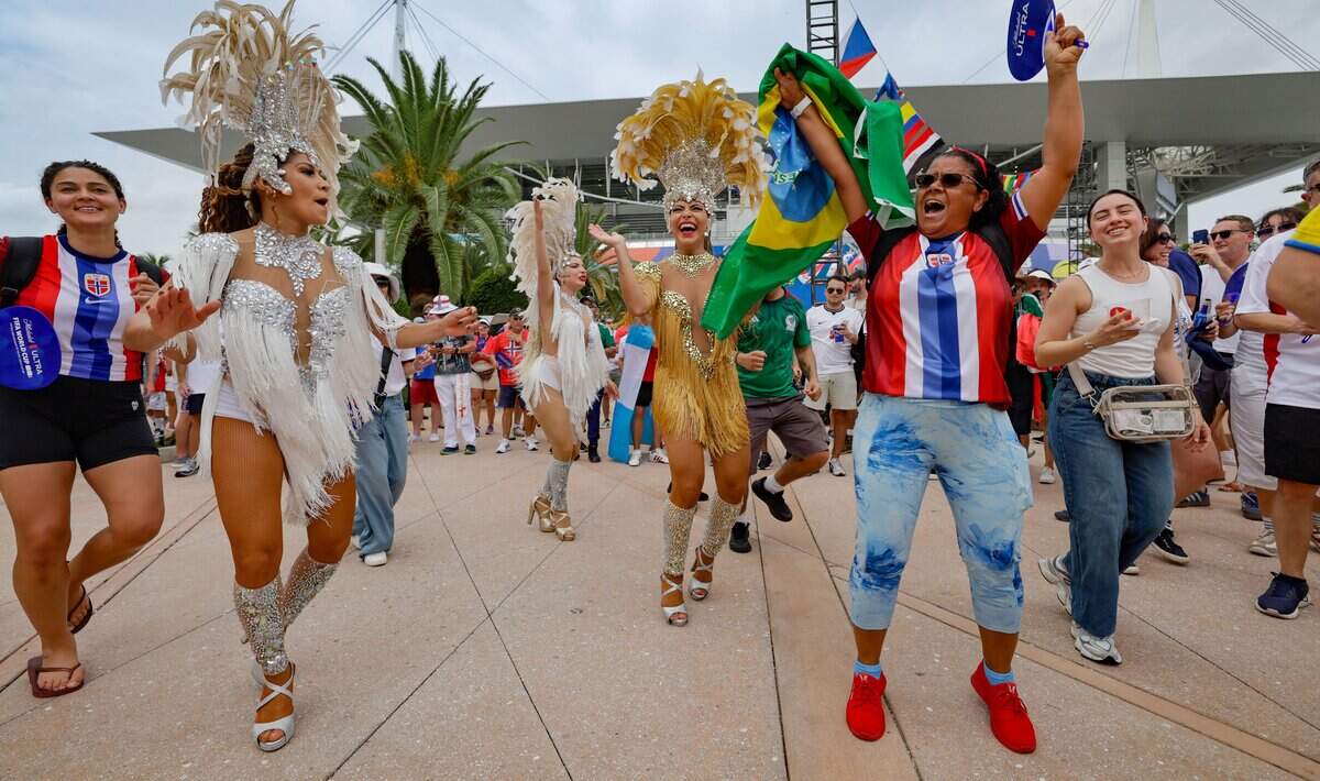 Rosana Melau joins performers dancing before the match between Norway and England for the FIFA World Cup 2026 Quarter Final soccer match at Hard Rock Stadium (Miami Stadium) on Saturday, July 11, 2026 in Miami Gardens, Fla.