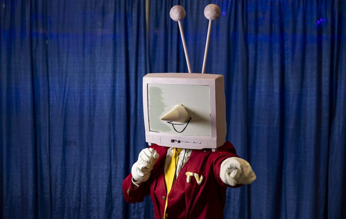 Jared Gardner cosplays as Tenna from Deltarune during Florida Supercon 2026 at the Miami Beach Convention Center on Friday, July 10, 2026, in Miami Beach, Fla.