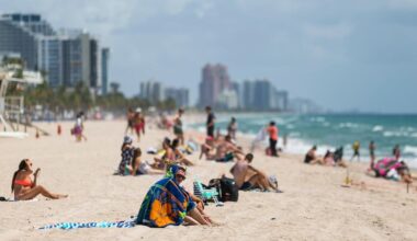 South Florida beach laws on pets, sleep and smoking