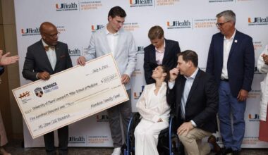 Watch Raiders QB Mendoza donate to MS research in Miami