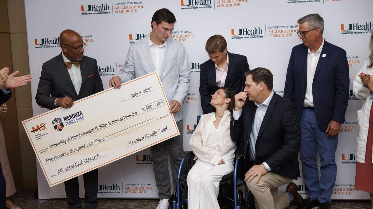 Watch Raiders QB Mendoza donate to MS research in Miami