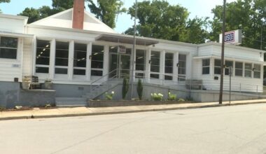 Jacksonville to tear down historic former USO building over structural concerns