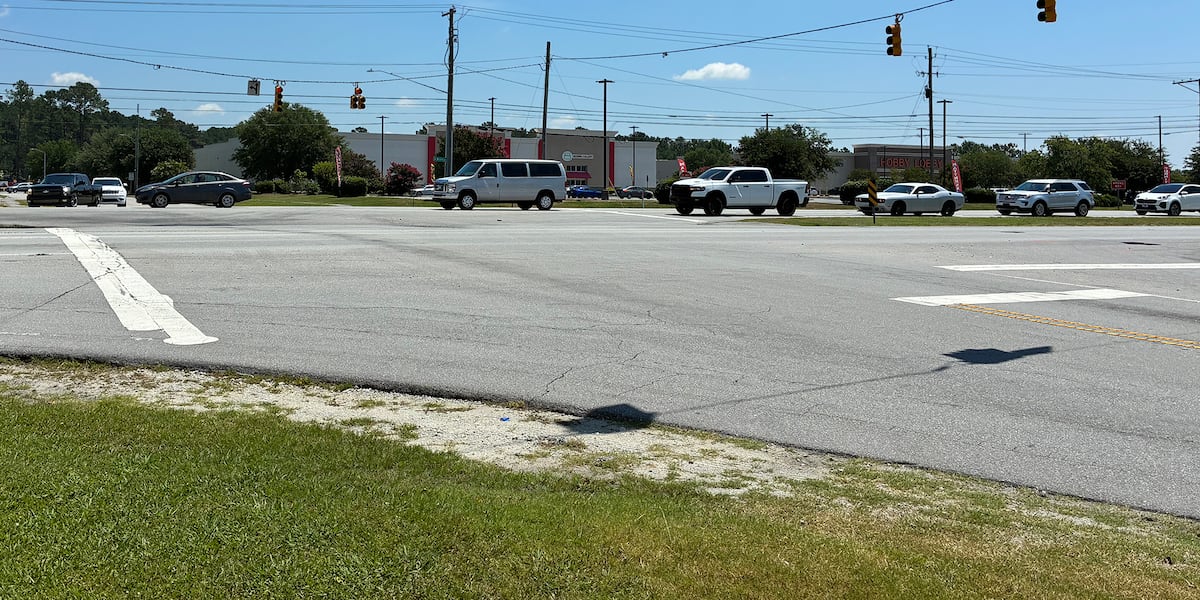 Pedestrian killed in Jacksonville crash; police searching for second vehicle