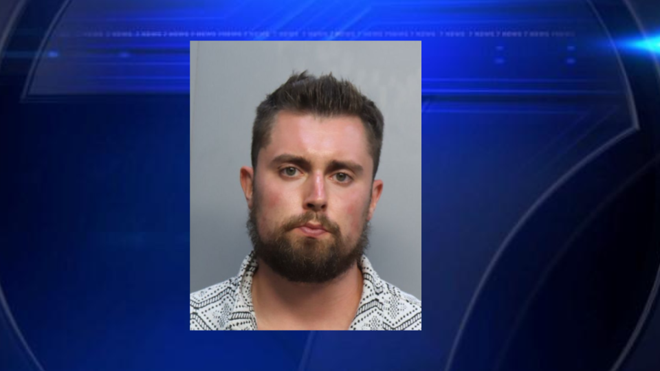 Miami man accused of entering two Coral Gables apartments after night of drinking - WSVN 7News | Miami News, Weather, Sports