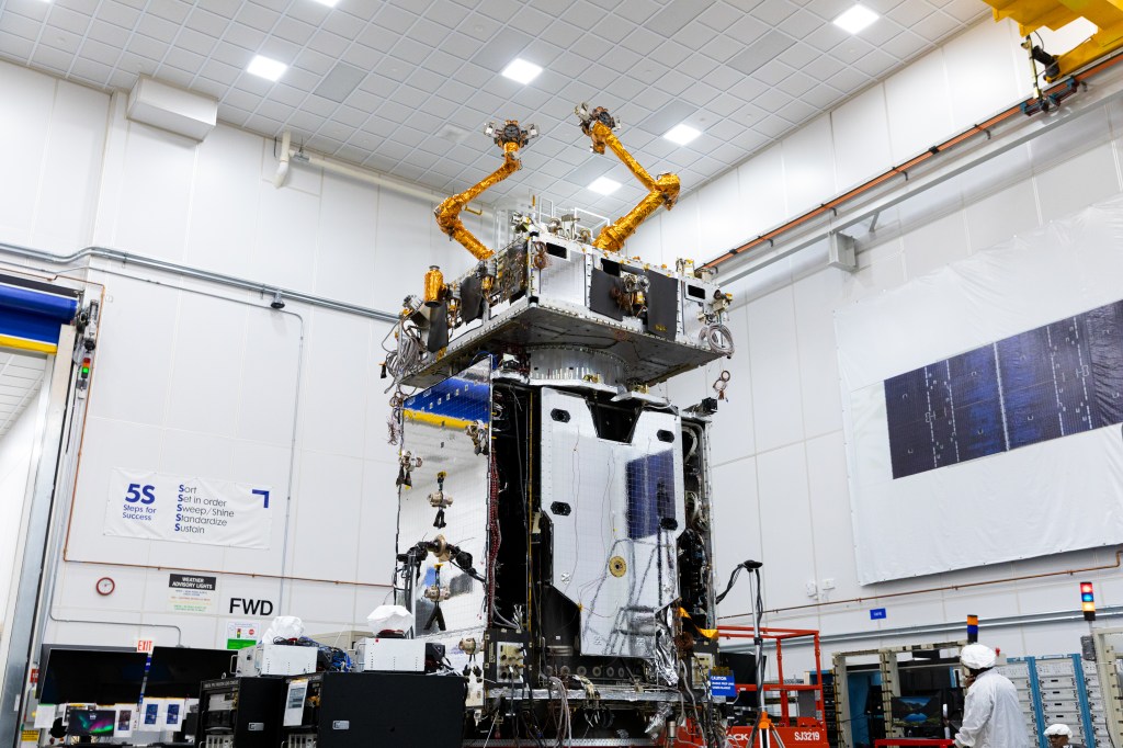 SpaceX launch sends Northrop Grumman’s 2-handed rescue robot to space – Orlando Sentinel