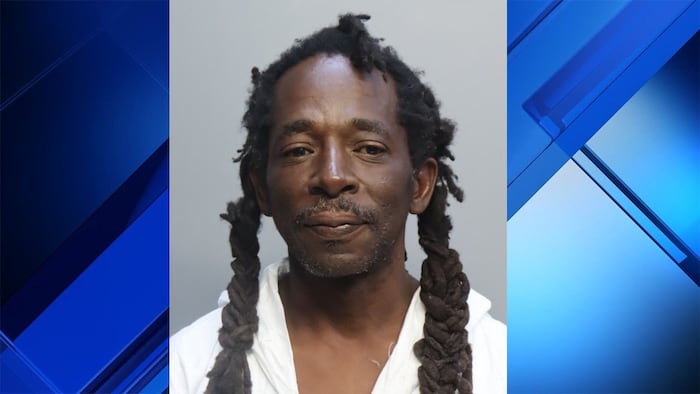 Man faces attempted murder charge after stabbing victim at Miami bus stop, cops say
