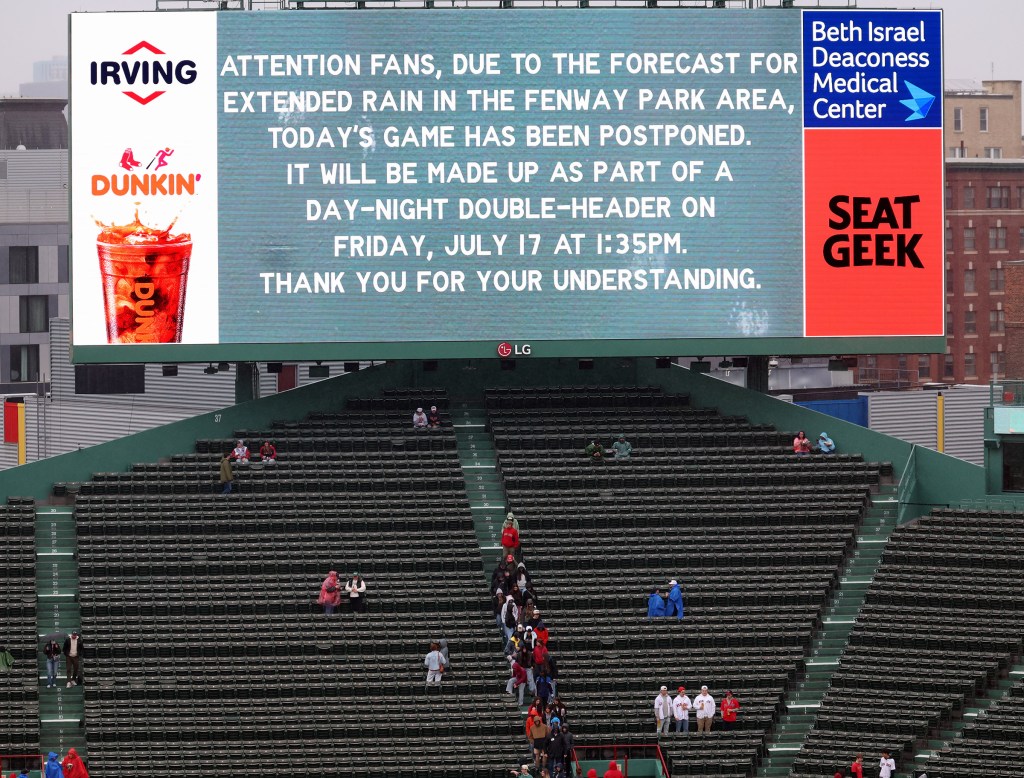 Saturday's Red Sox-Rays game delayed due to heavy rain
