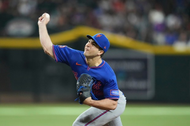 New York Mets pitcher Max Kranick throws against the Arizona Diamondbacks during the eighth inning of a baseball game Wednesday, May 7, 2025, in Phoenix. (AP Photo/Ross D. Franklin)
