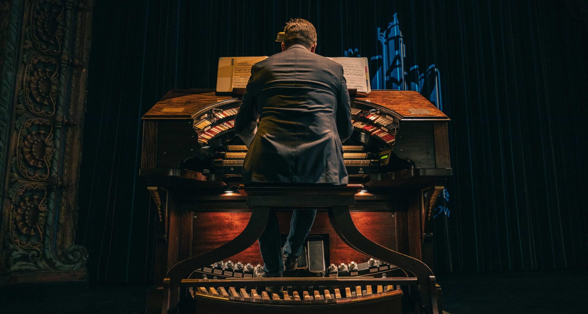 Tampa Theatre organist will soundtrack a special screening of silent film ‘The Black Pirate’