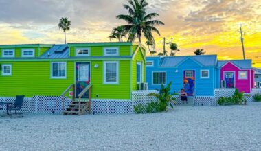 Couple rejuvenates the Matlacha Tiny Village while bringing Nautical Tiki Cruises to the island