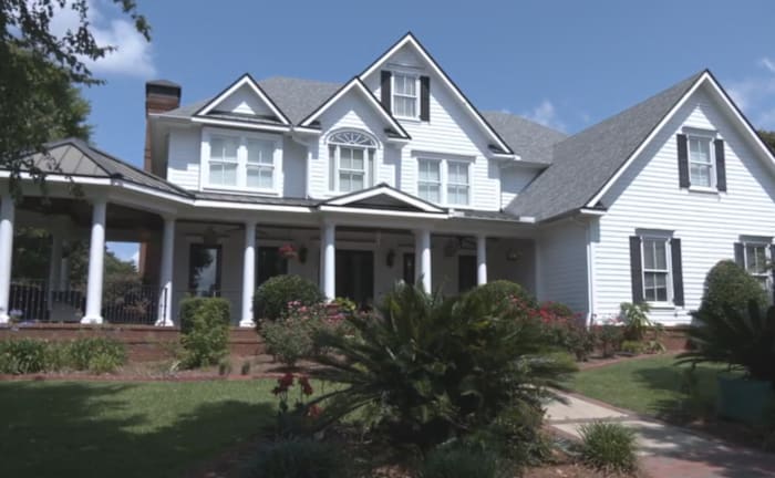 Longwood talks budget, prepares for property tax cuts