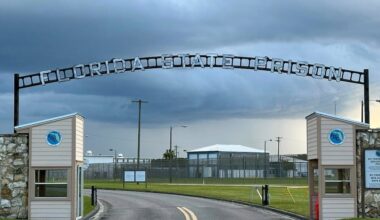 Florida Dept. of Corrections offers $1K hiring bonus for correctional officers at 13 state prisons