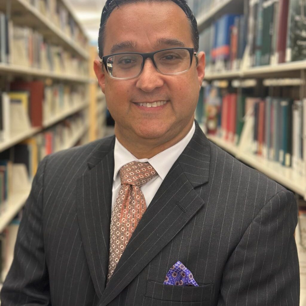 Questionnaire: Roberto Fernandez III, candidate for Broward School Board District 6 – Sun Sentinel