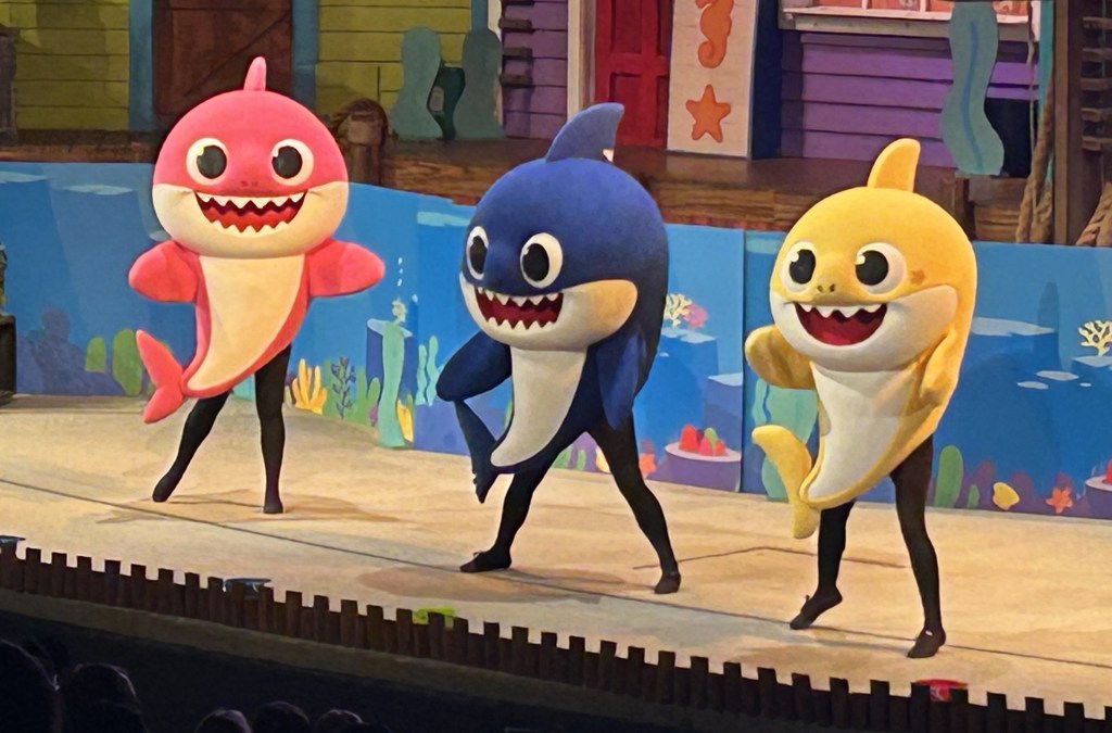 SeaWorld Orlando summer: 1 ticket for $59.99 but must buy 4
