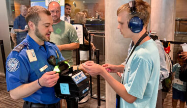 Tampa airport adopting security screening privatization