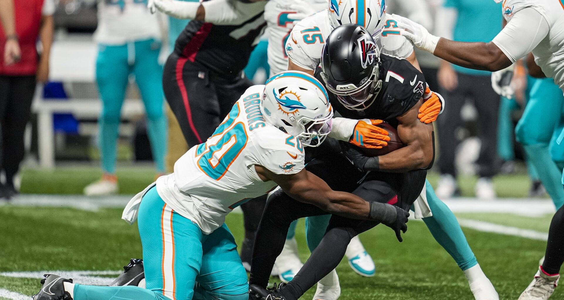Everyone may be asking the wrong question about the Miami Dolphins' defense