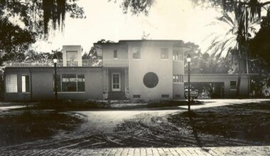 Historic George Guida Sr. House in West Tampa, a 1952 Art Moderne residence, before its restoration.