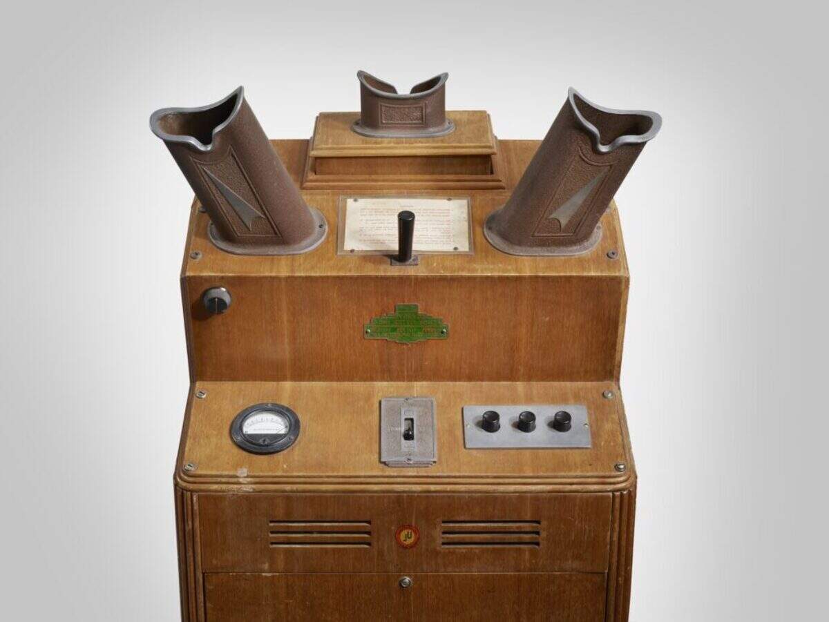 It was the X-ray Shoe Sizer, circa 1946, that inspired curator Danielle Charlap to create an exhibition about shoes. Simplex for X-Ray Shoe Fitter, Inc., Milwaukee, Wisconsin, manufacturer. Wood, glass, metal. 48 x 24 x 36 inches