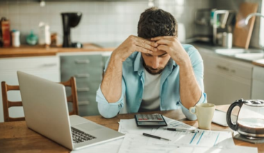 Report: Debt is outpacing income growth for Florida families, driving more to seek help