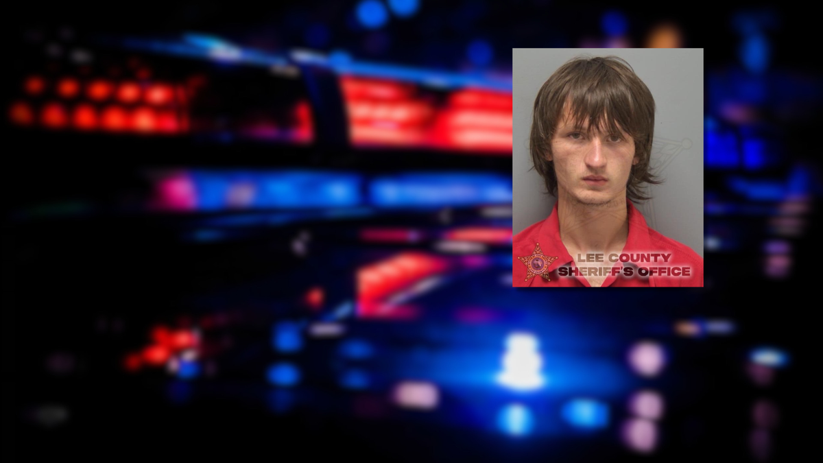 Cape Coral man accused of loitering after police said they found him behind vape shop at 1 a.m.
