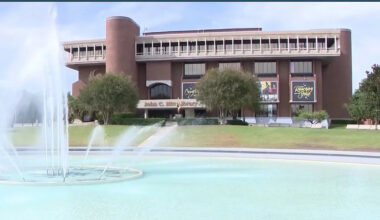 Florida board bars undocumented students from state colleges, GED programs
