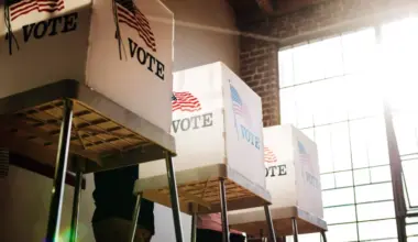 UNF poll finds mixed opinions on ballot issue cutting property taxes