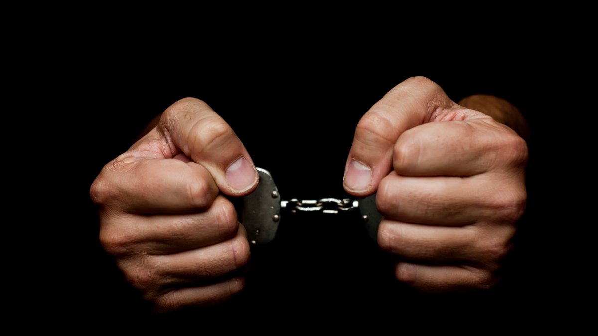 Miami man arrested after alleged sexual conduct with foster child from Pembroke Pines, report says – NBC 6 South Florida