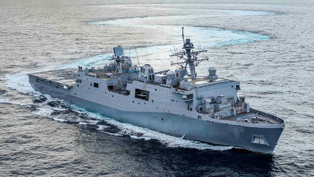 US Navy landing ship arrives in Venezuela for earthquake relief effort