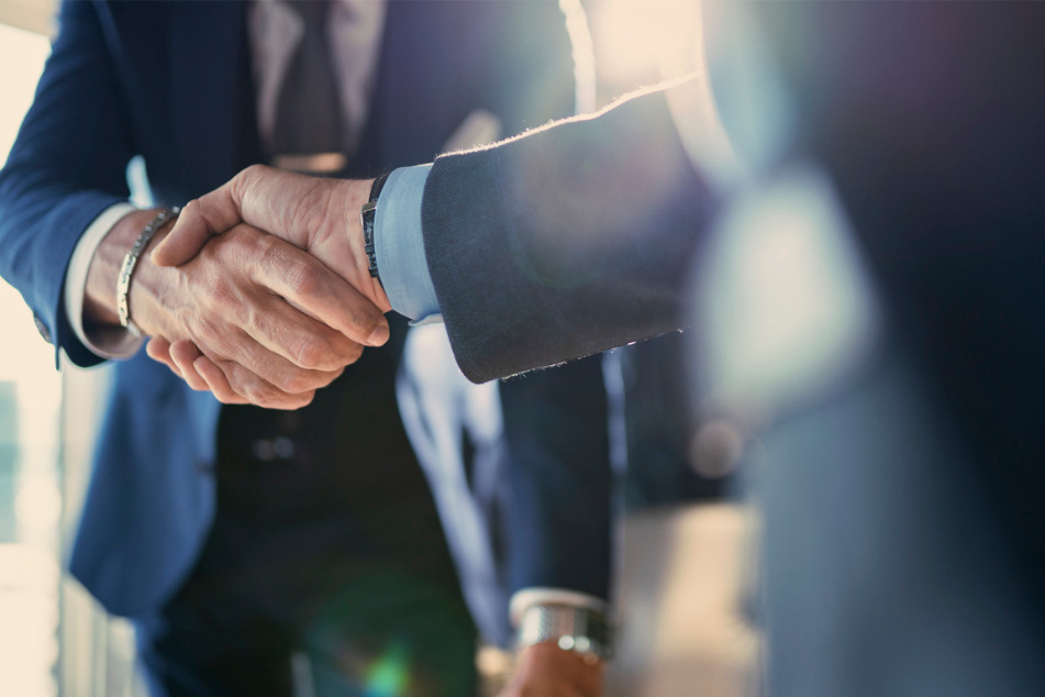 UBS nabs $1.3B Tampa advisory team from BofA