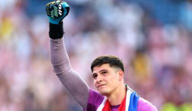 Paraguay goalkeeper to get back the jersey he sold to support his baby