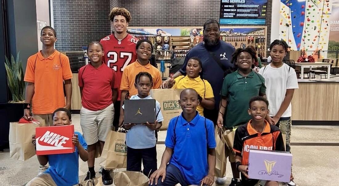 TODAY: Buccaneers Star Hosting Free Football Clinic At Jackson Heights