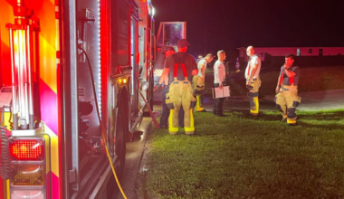Cape Coral firefighters respond to back-to-back house fires