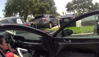 Florida rideshare driver takes nitrous oxide-huffing passenger straight to police department for help