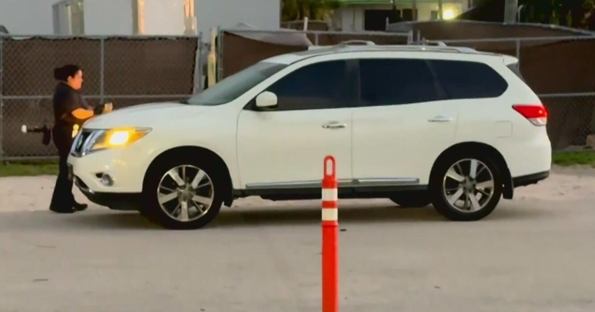 cbsmiami-fort-lauderdale-fatal-suv-pedestrian-1.jpg
