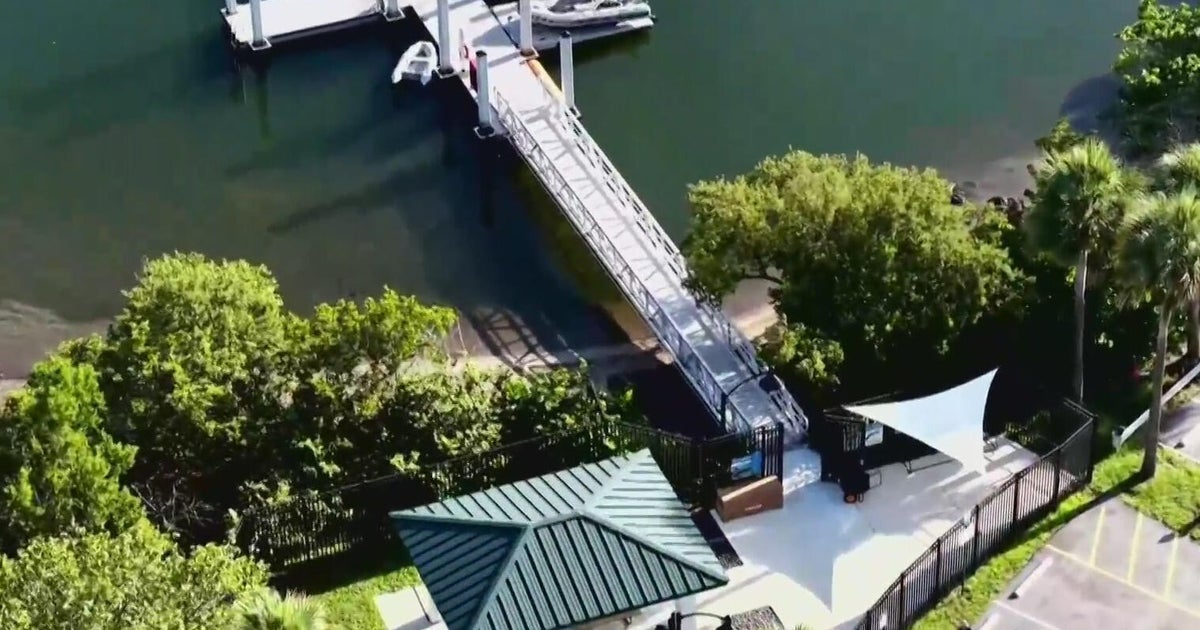 cbsmiami-hollywood-body-in-lake-1.jpg