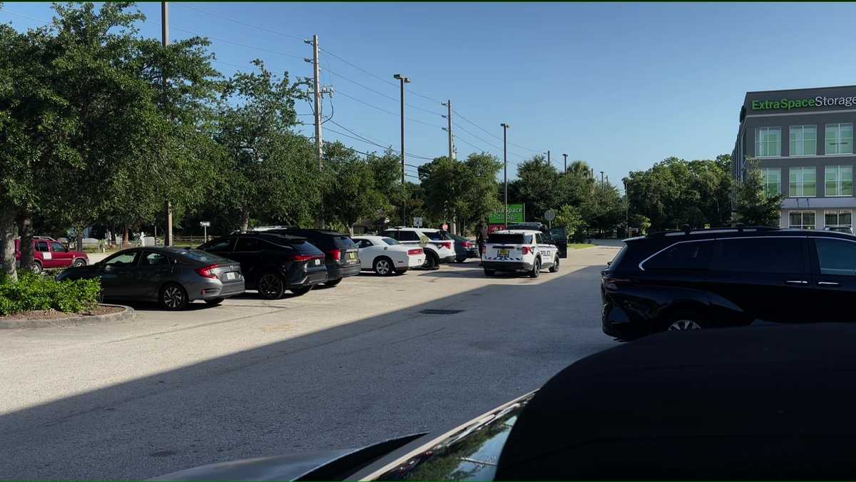 Woman found dead in car at Walgreens parking lot in St. Lucie County