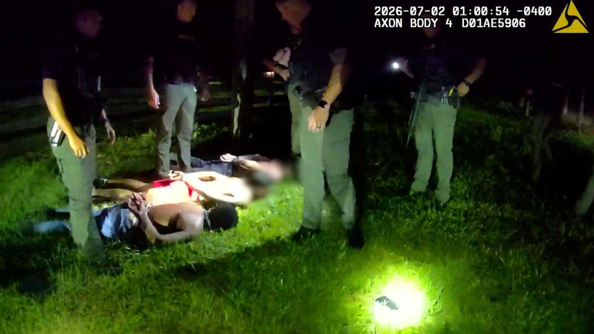 4 teens arrested after 14-year-old robbed at gunpoint