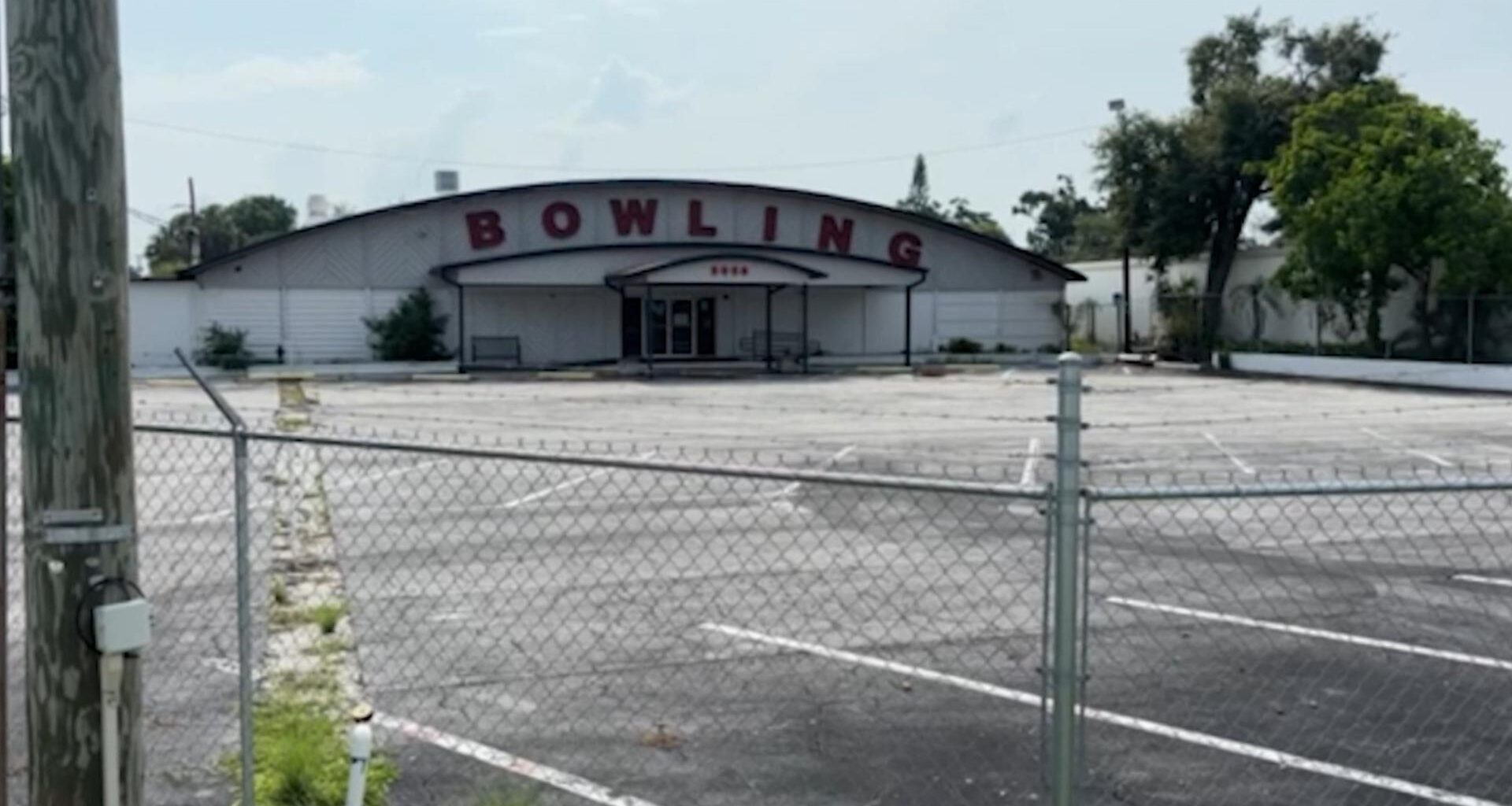 South Tampa's former Pinarama bowling alley sells for $3.2 million
