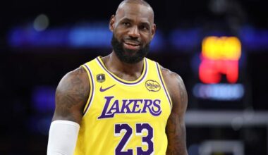 Chicago Bulls v Los Angeles Lakers
