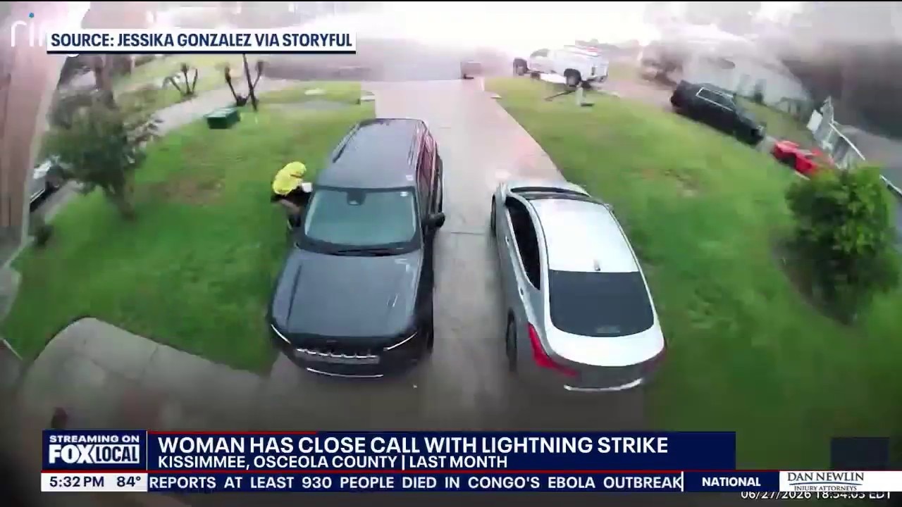 Kissimmee family narrowly escapes lightning strike