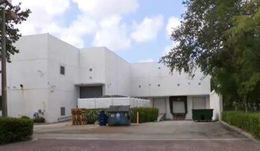 Man killed after being trapped in conveyor belt in Deerfield Beach