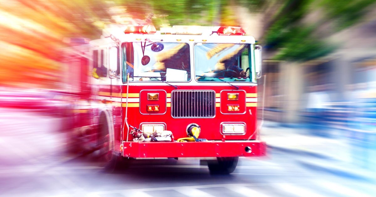 Miami high-rise balcony fire displaces man, dogs